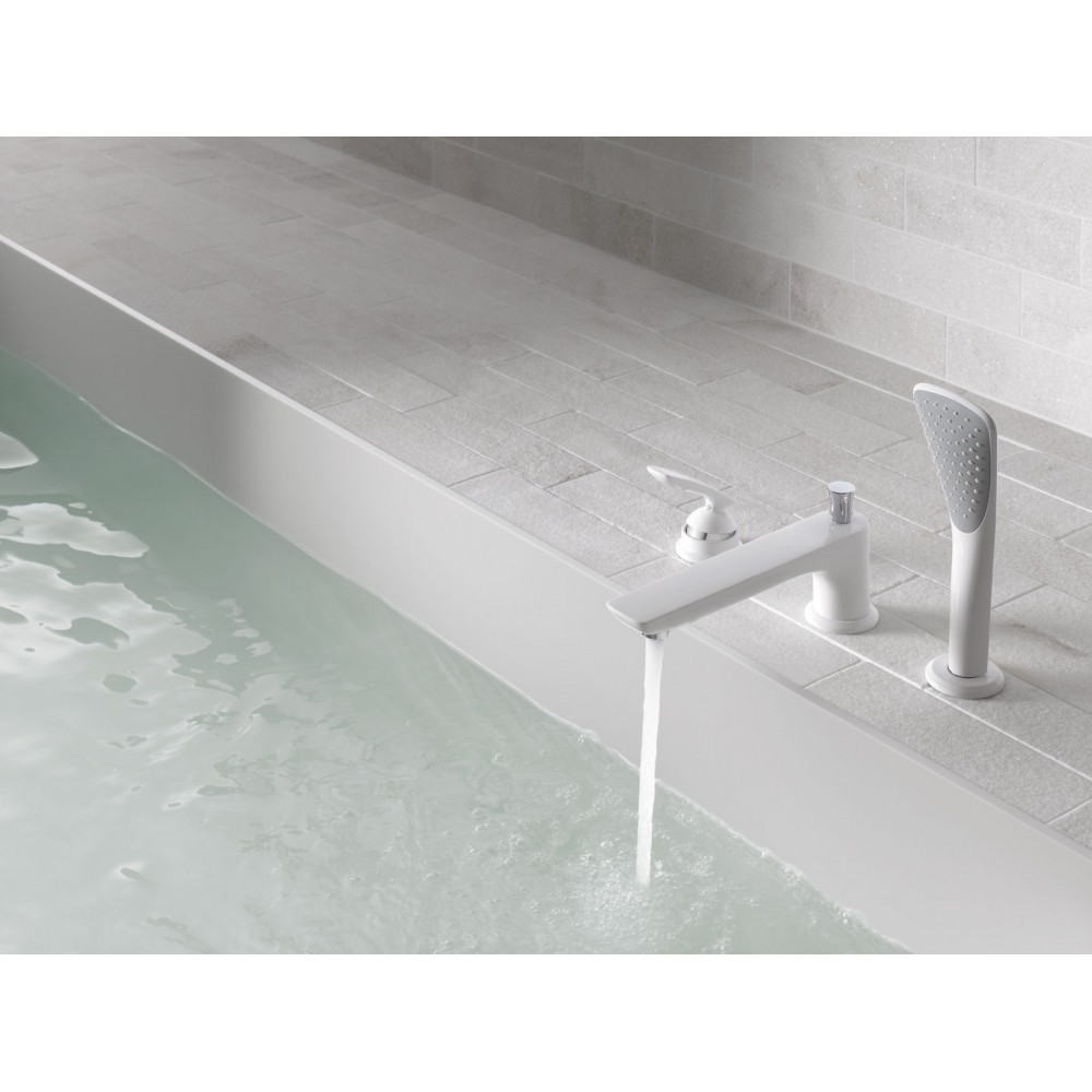KLUDI BALANCE 524479175 Однорычажный смеситель для ванны и душа на 3 отверстия, длина излива 220 мм,белый/хром